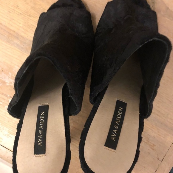 Ava & Aiden Cora Heels Mules Velvet Damask 7 - Picture 4 of 9
